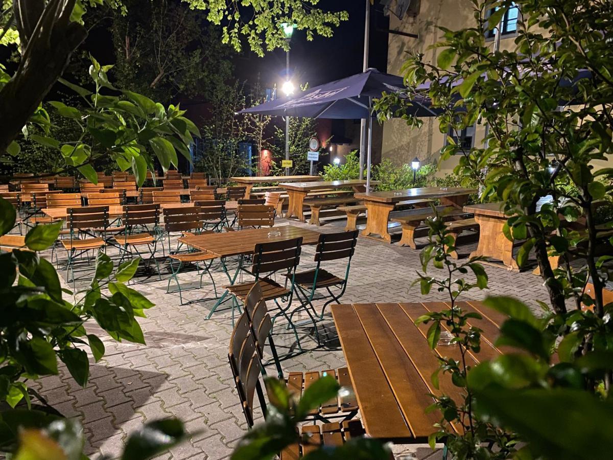 Hotel-Gasthof Zur Post Velburg Zewnętrze zdjęcie