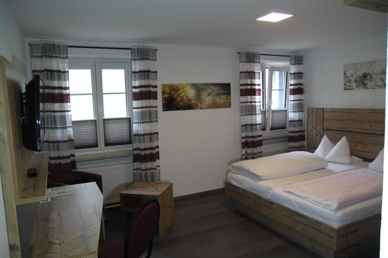 Hotel-Gasthof Zur Post Velburg Zewnętrze zdjęcie